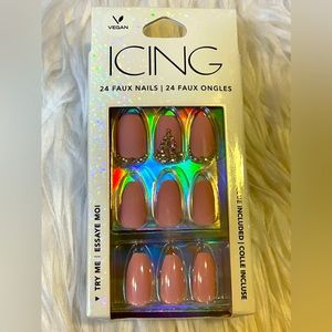 Icing Pink Bling nail set NWT